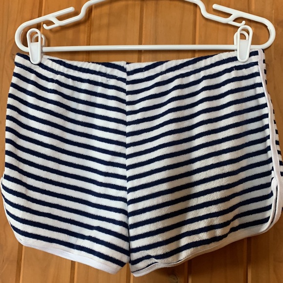 Derek heart shorts - Picture 3 of 4